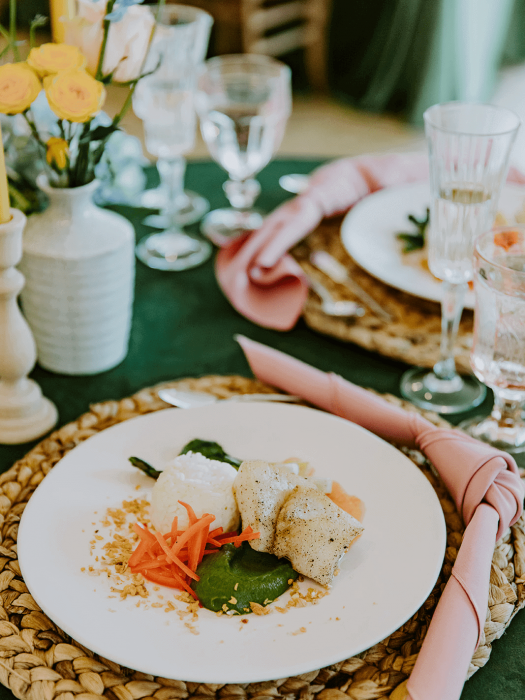 Catering: Savory Cuisines // Photo: Ashley Tiedgen Photography